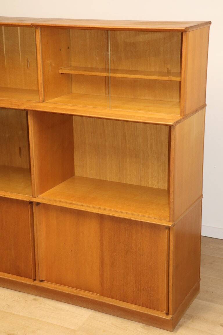 Vintage Oscar bookcase in oak, 1960s