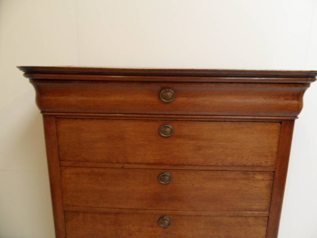 Antique oak chest of drawers  Chiffoniere