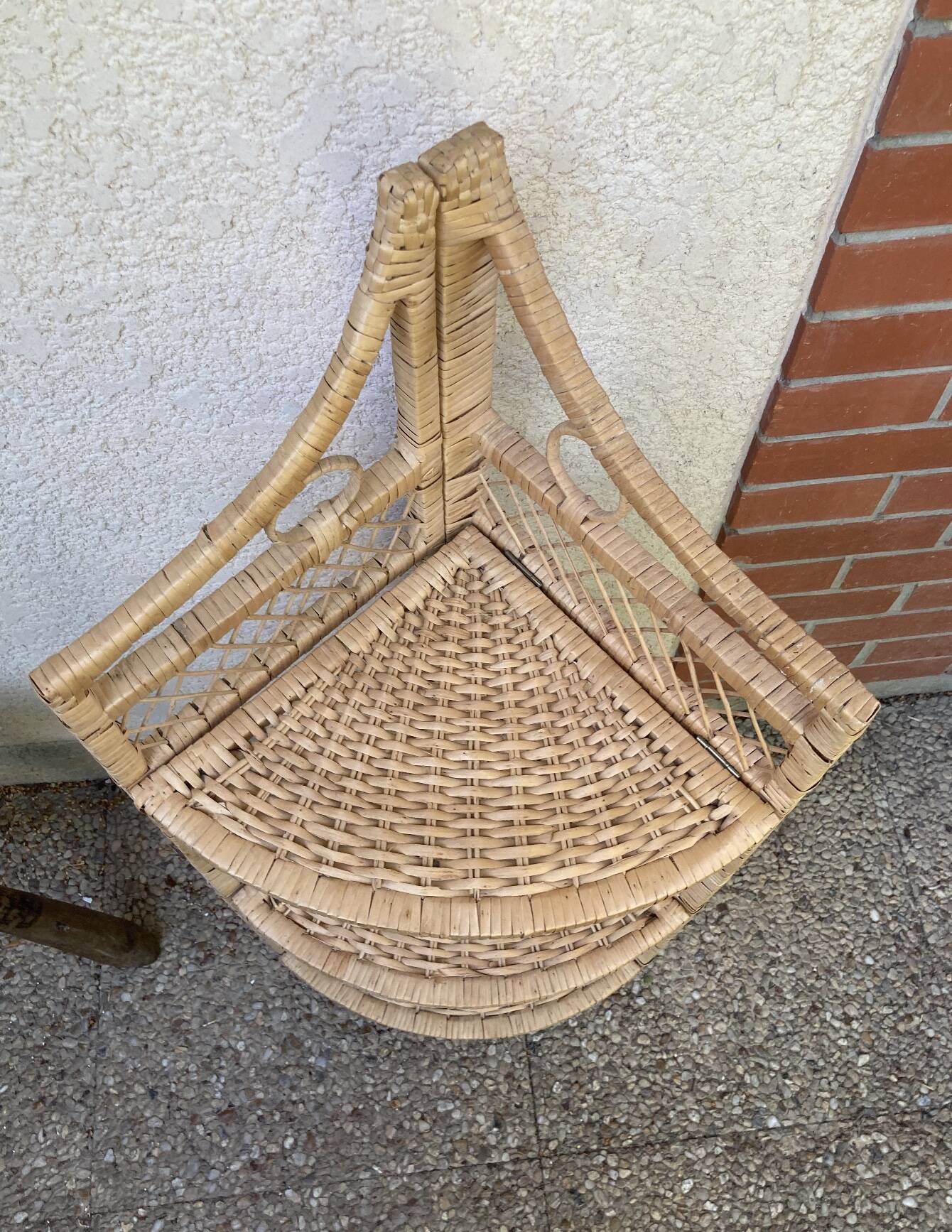 Vintage rattan corner shelf