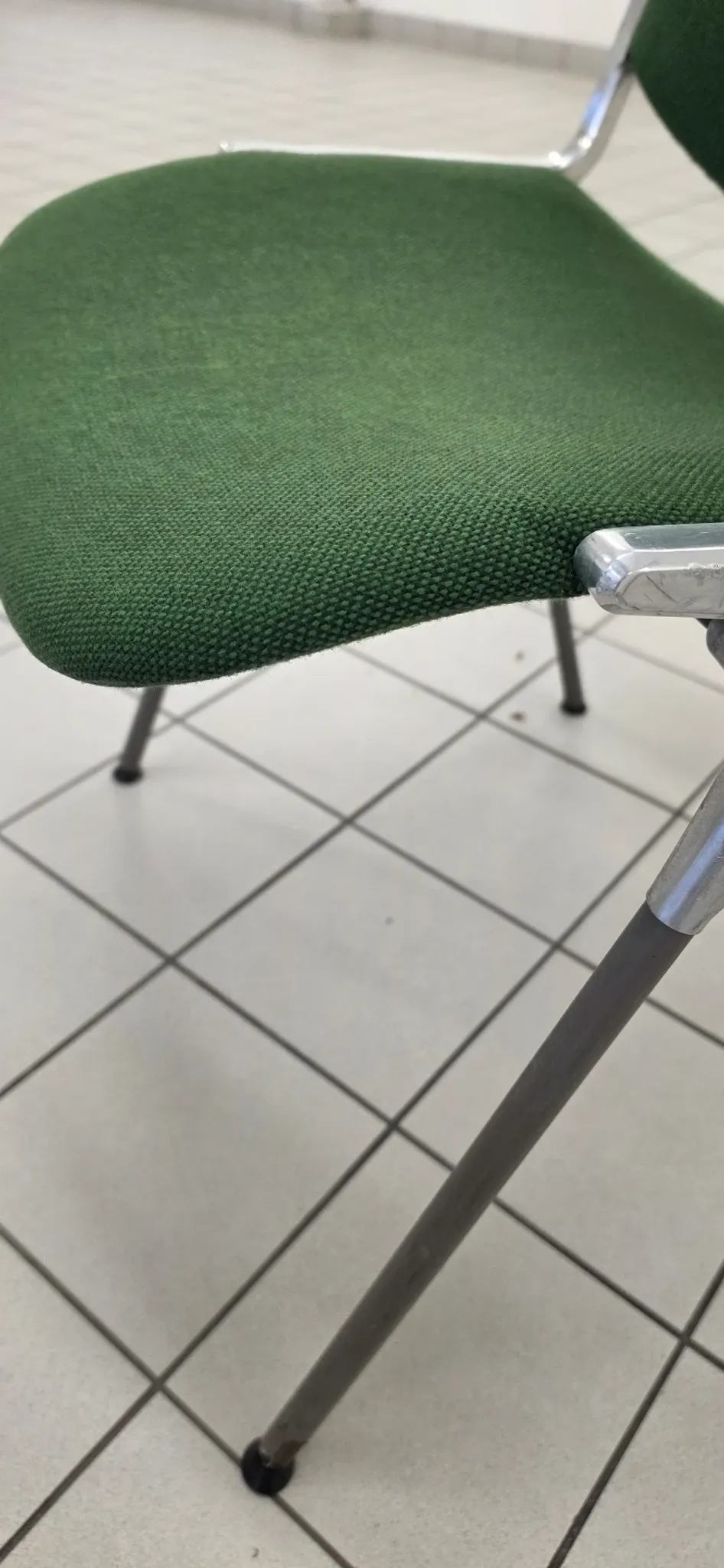 Set of 3 DSC 106 chairs by Castelli, Giancarlo Piretti, forest green.