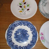 Set of 12 different flat plates