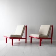 Paire de chauffeuses scandinaves vintage rouge et écru