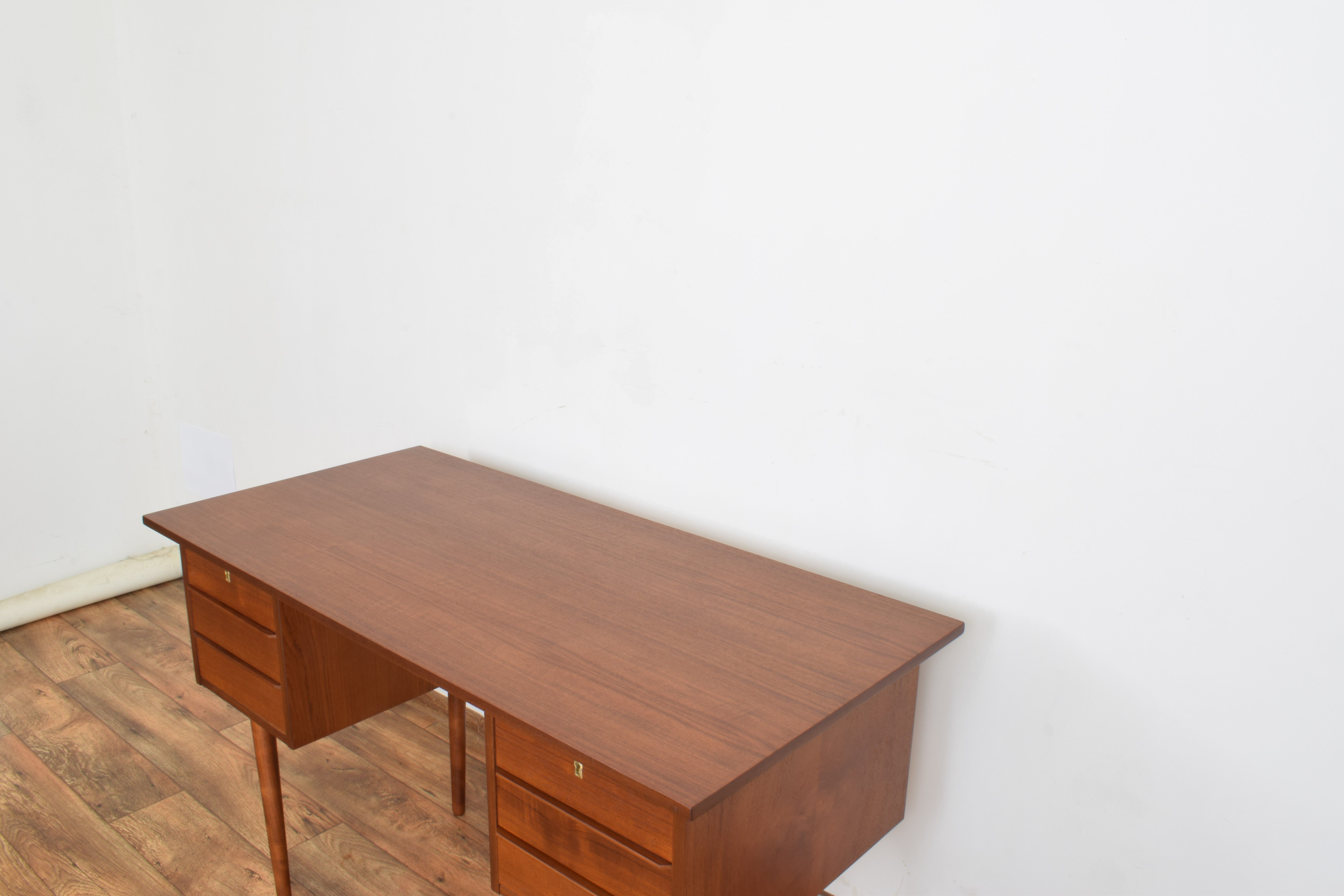 Mid-century teak danish desk, 1960