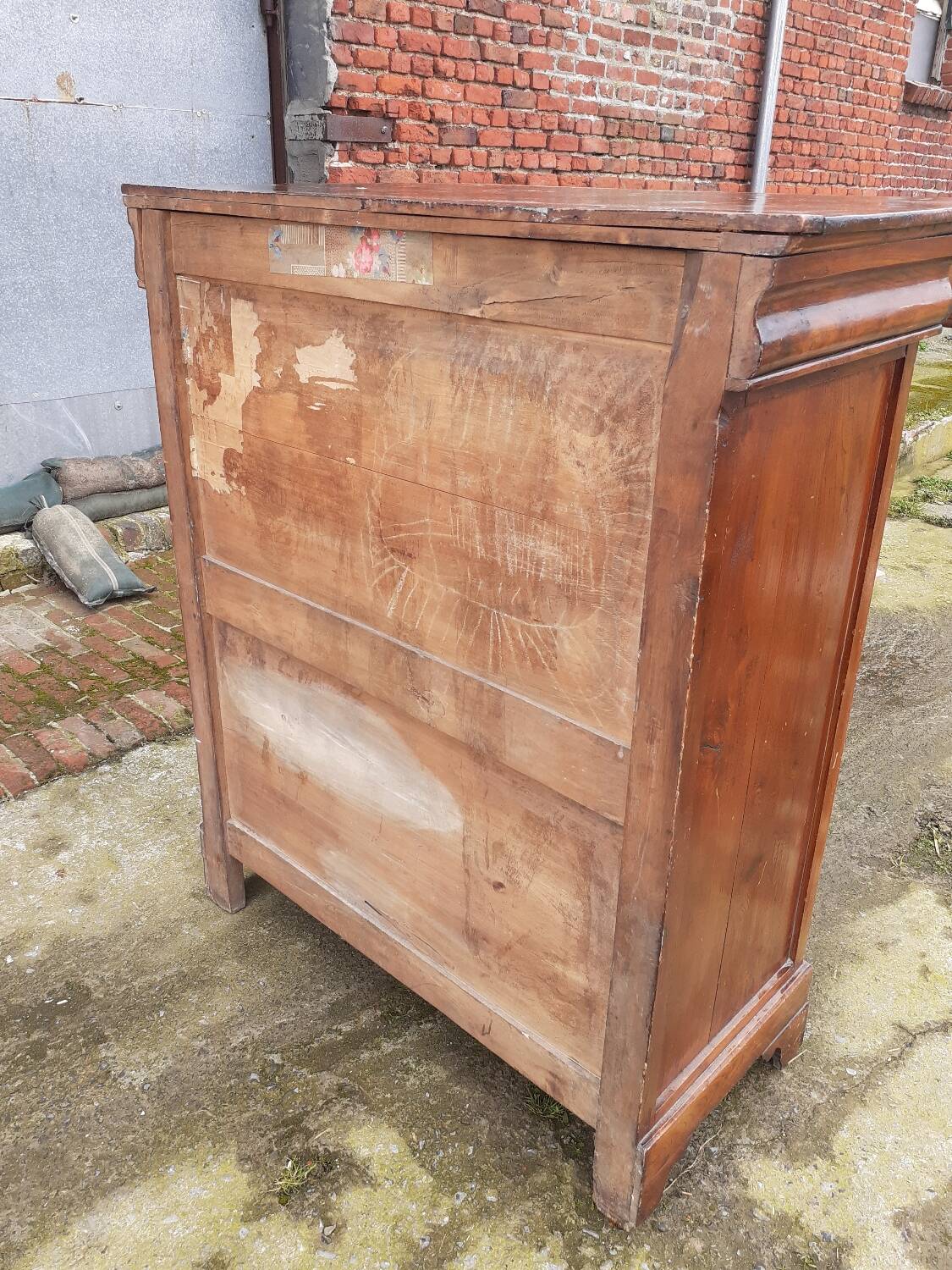 Parisian furniture
