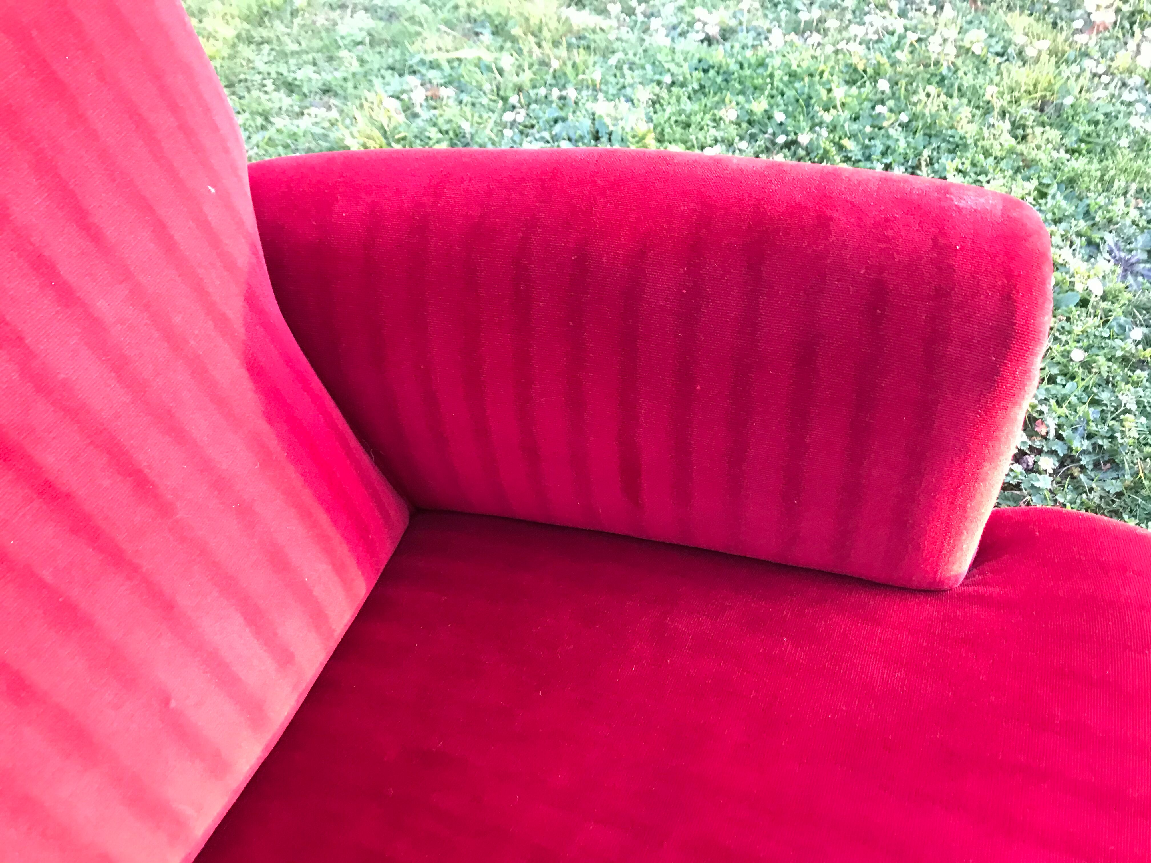 Napoleon III red velvet shepherdess chair