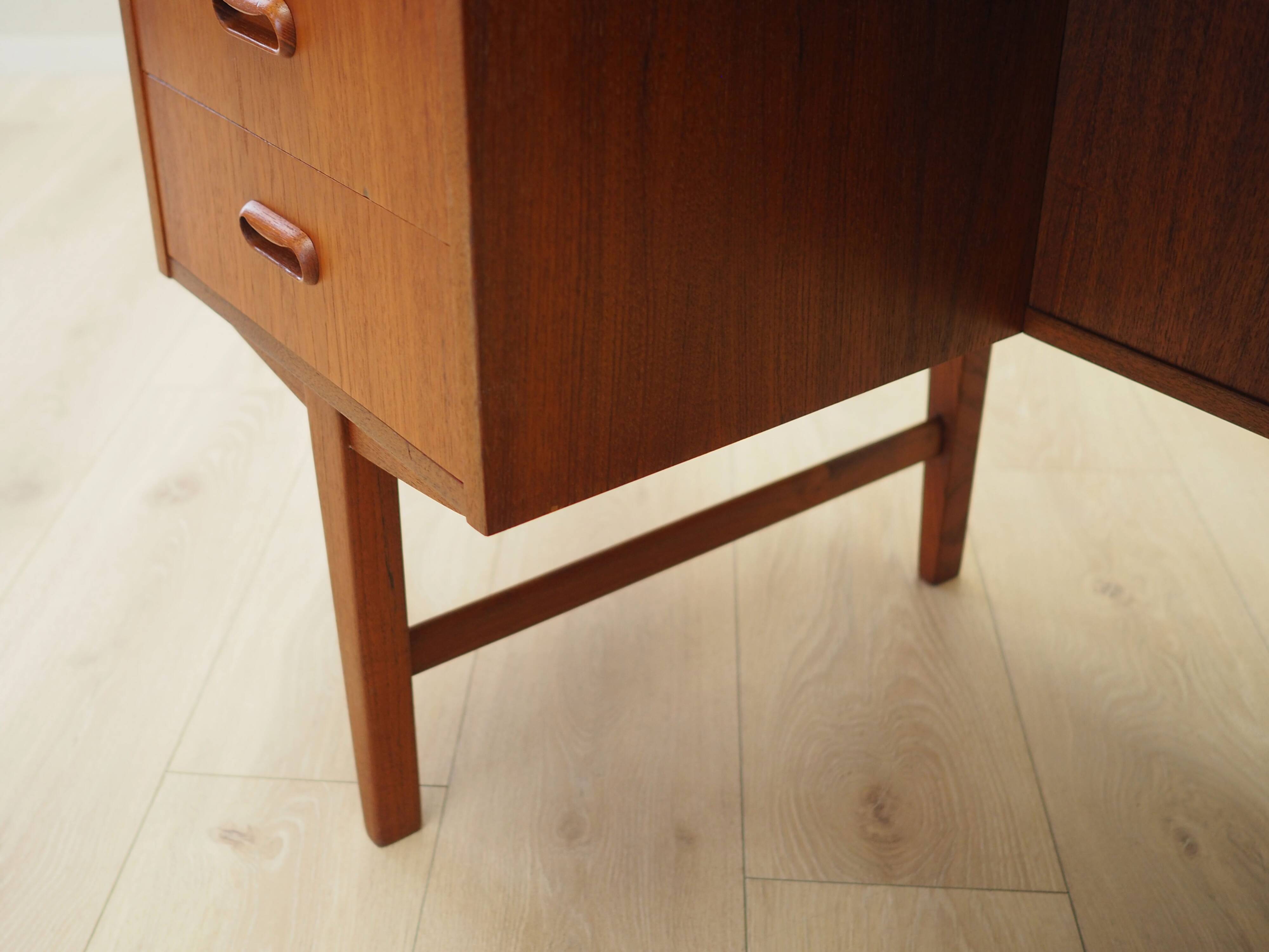 Teak desk, Danish design, 1970s, production: Denmark