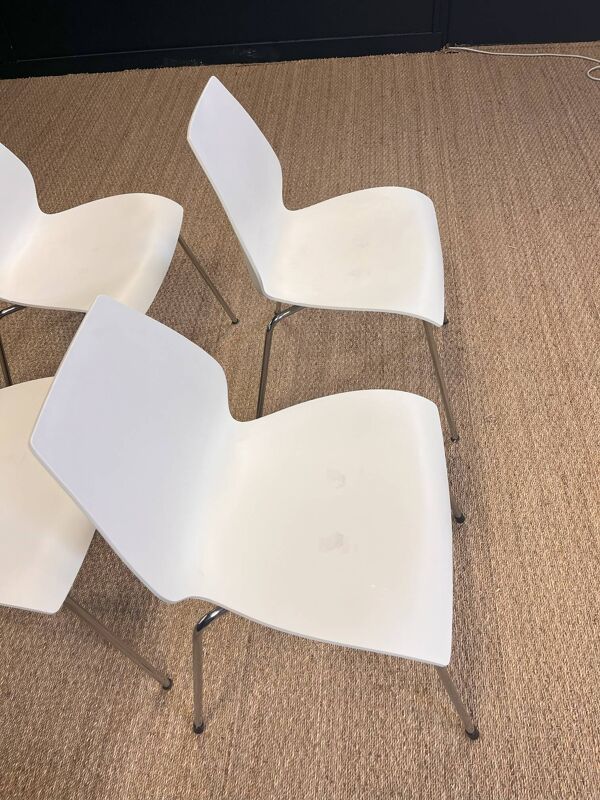 Ensemble de 4 chaises Maui blanches par Magistretti pour Kartell années 2000 Italie