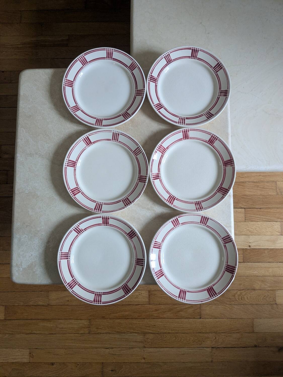 Six Badonviller dinner plates