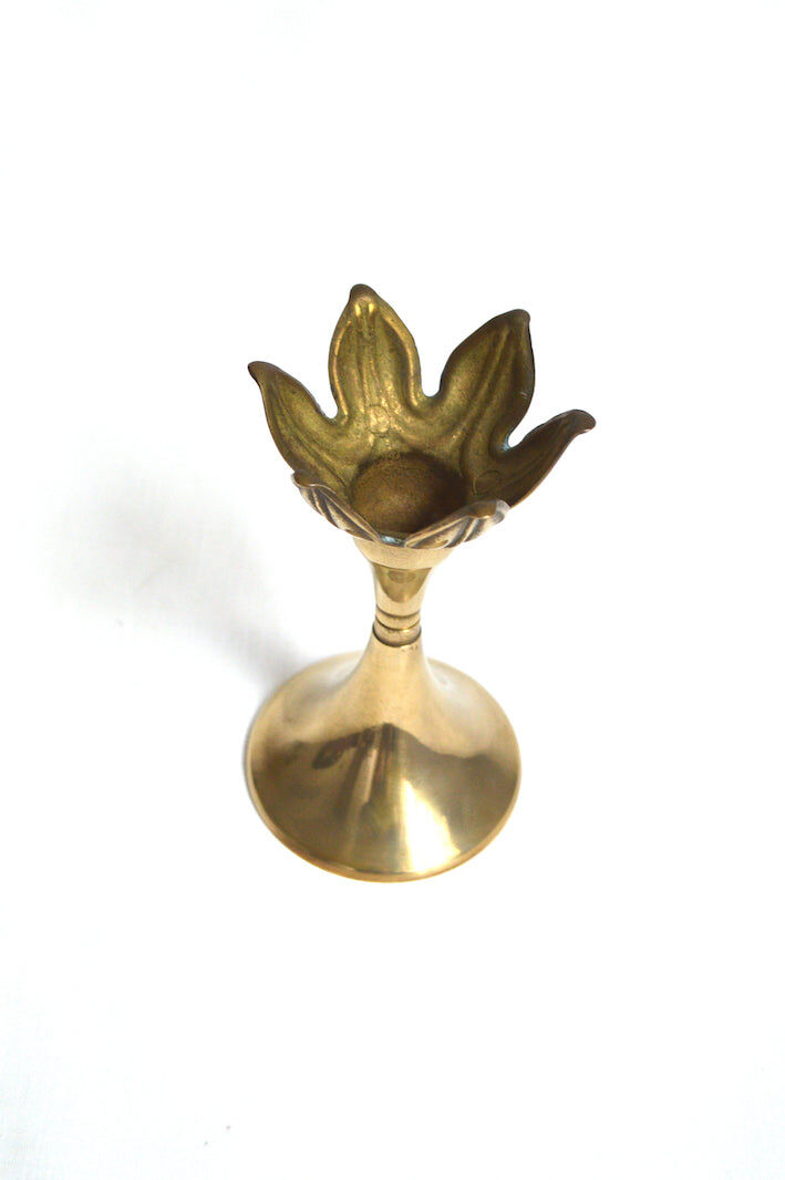 Flower candle holder