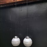 Paire de suspensions opaline