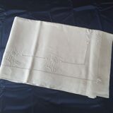 Ancient hand embroidered sheet in métis