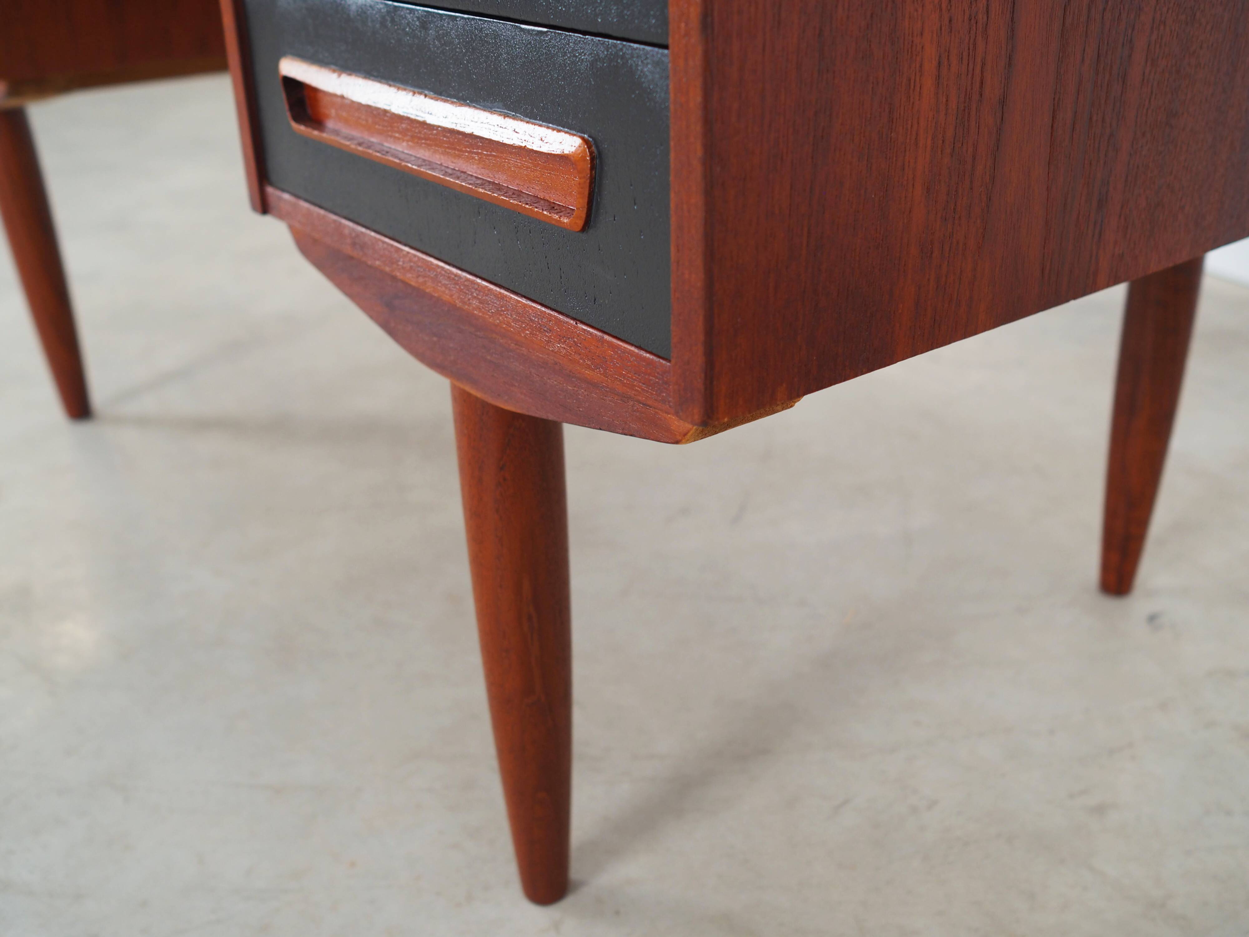 Teak desk, Danish design, 1970s, manufacturer: A.P. Møbler Svenstrup