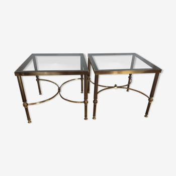 Paire de tables basses en laiton et en verre