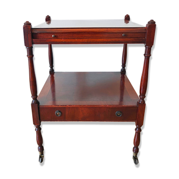 Table d'appoint en if par Bradley England