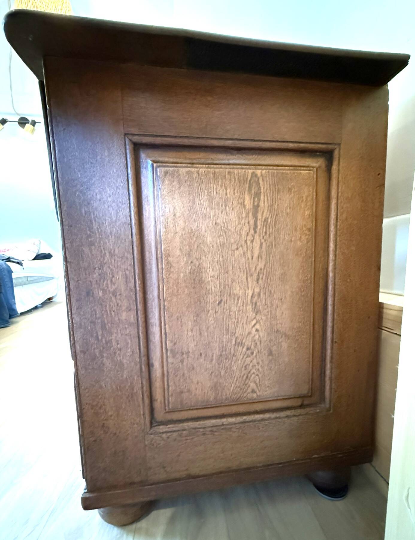 Commode alsacienne XVIIIe siècle – chêne – très beau galbe
