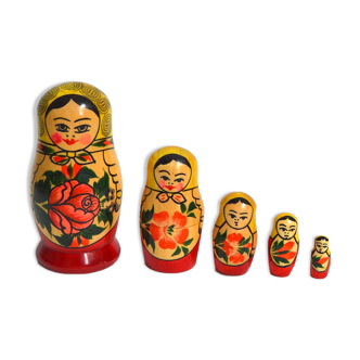 5 vintage matryoshkas