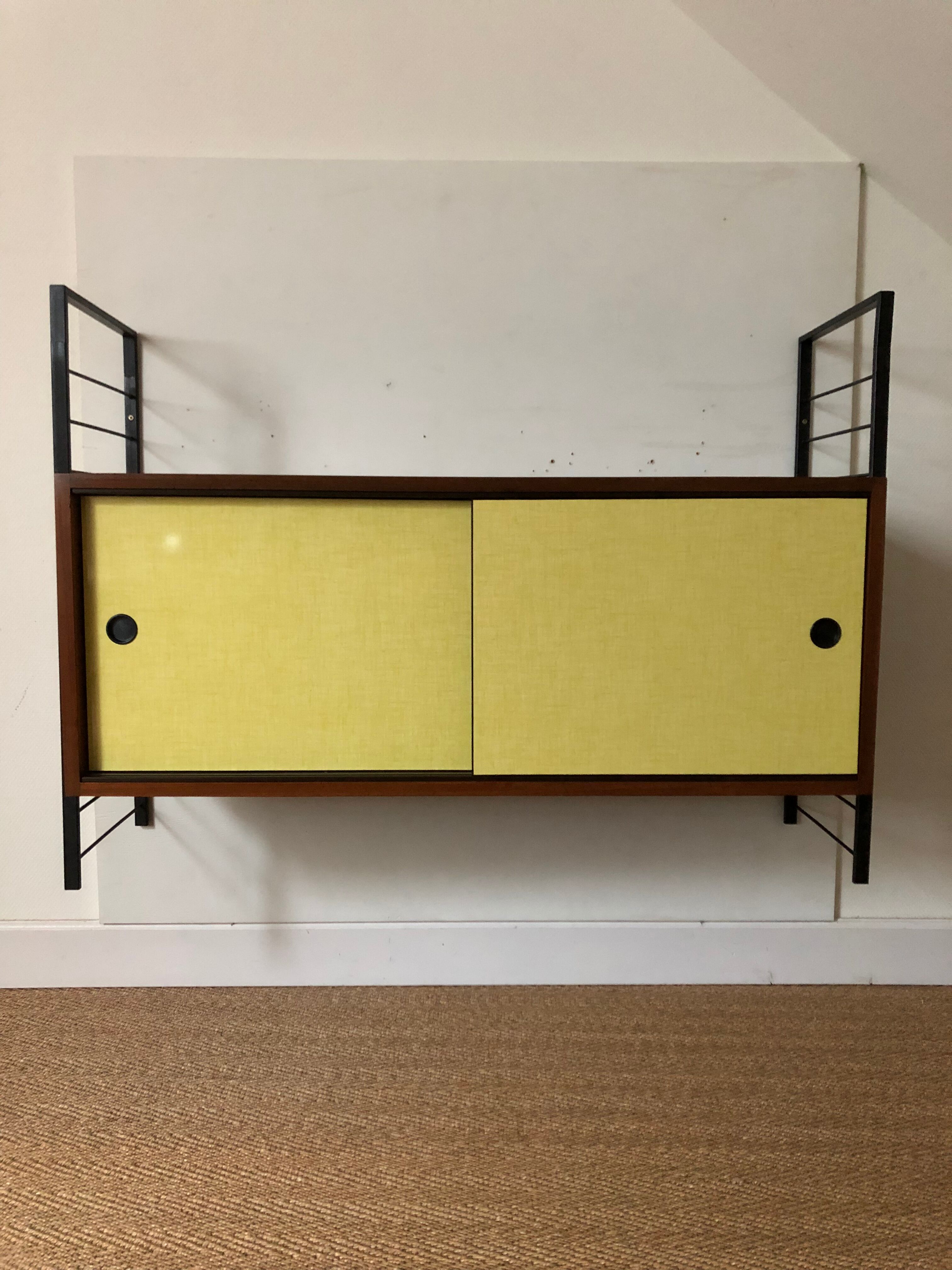 Wall-mounted sideboard