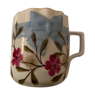 Moustache cup 19 eme