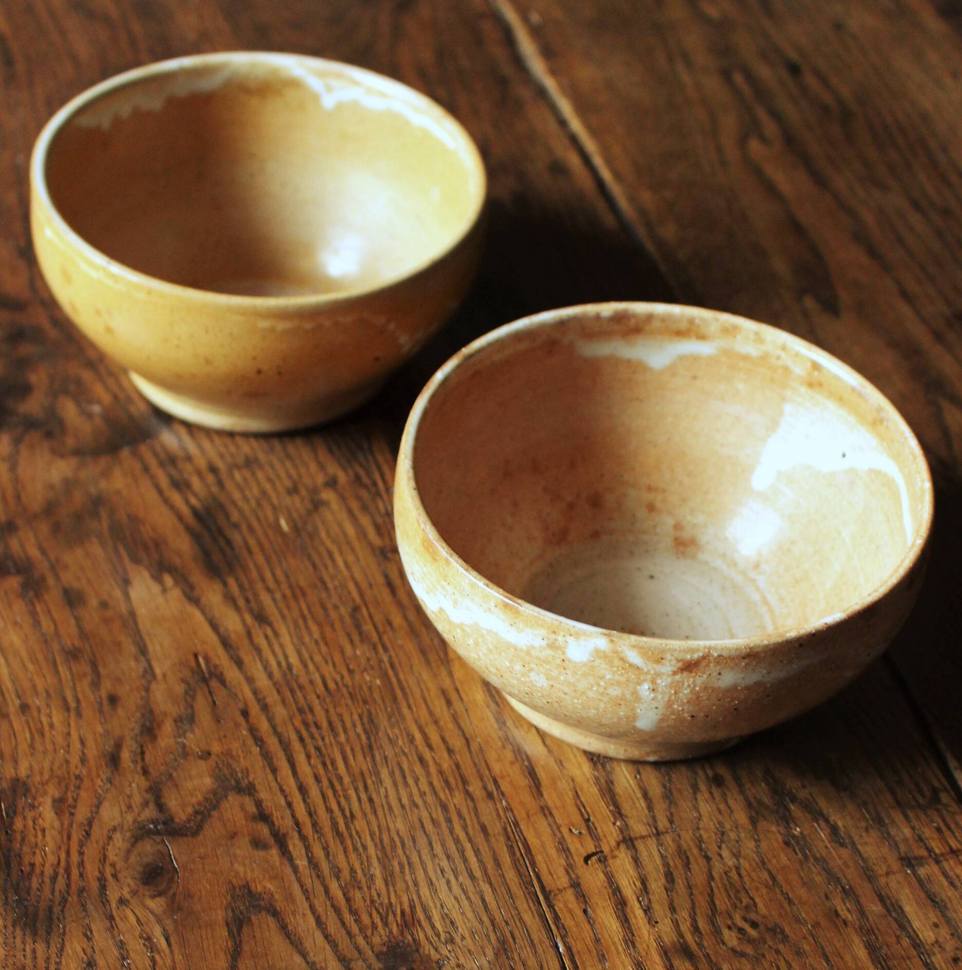 Lot of 2 vintage marbled stoneware bowls