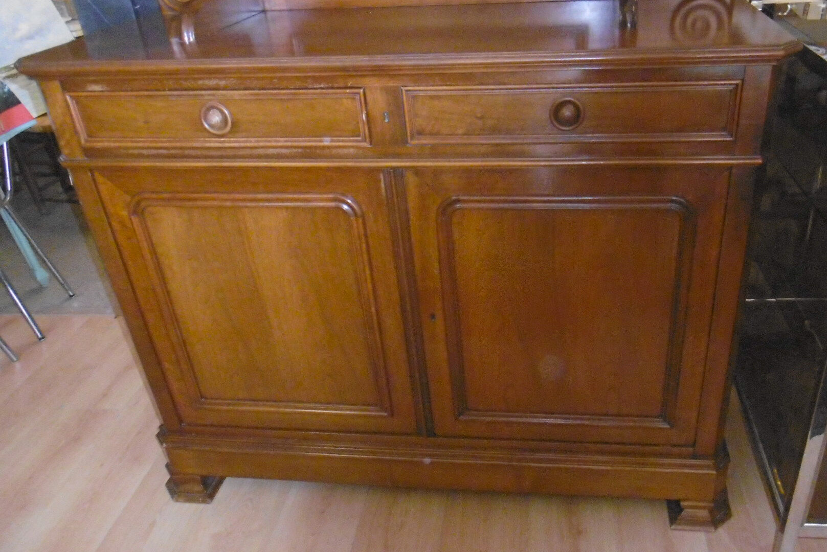 Buffet saint hubert style Louis Philippe solid walnut