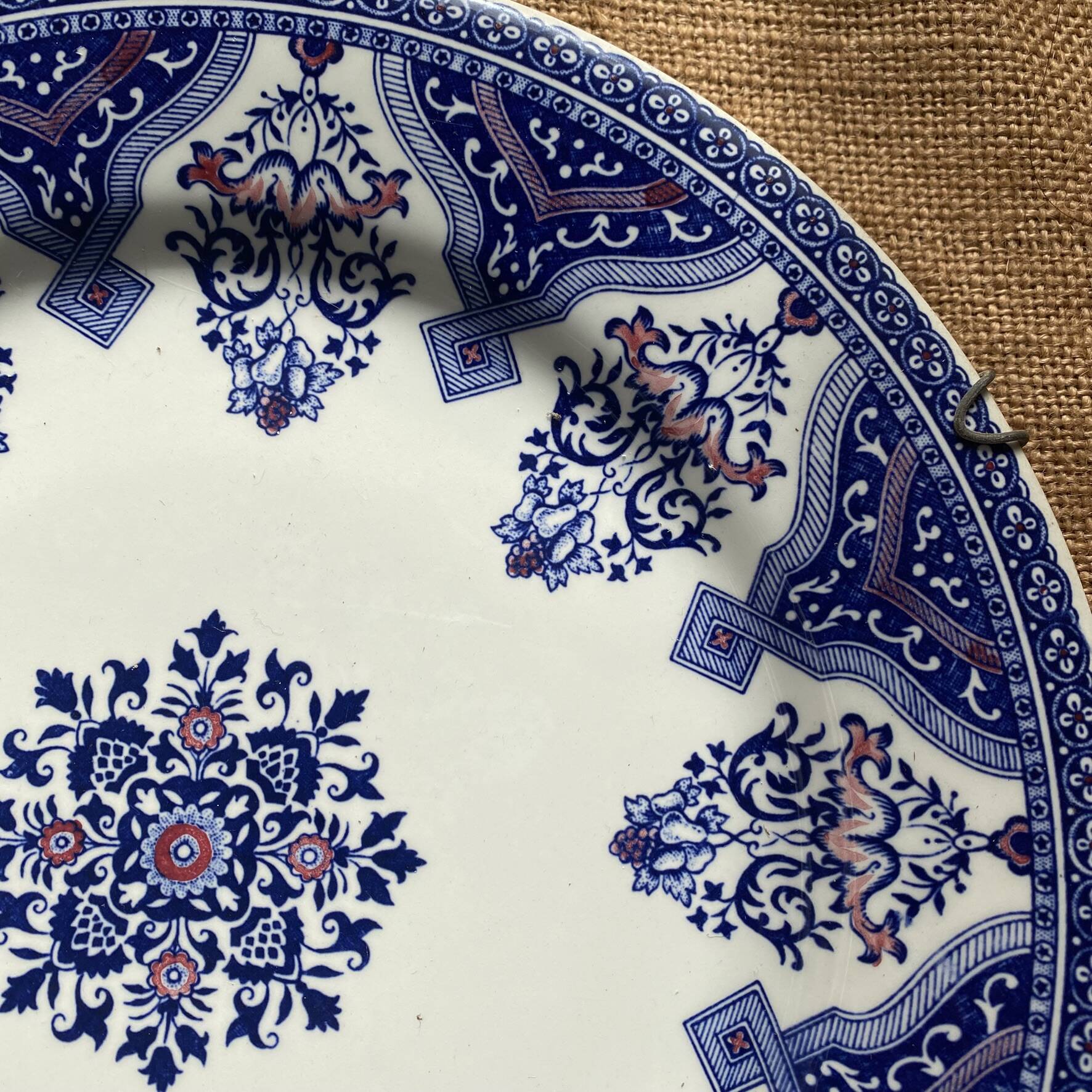 Flat plates Gien Renaissance, wall decoration