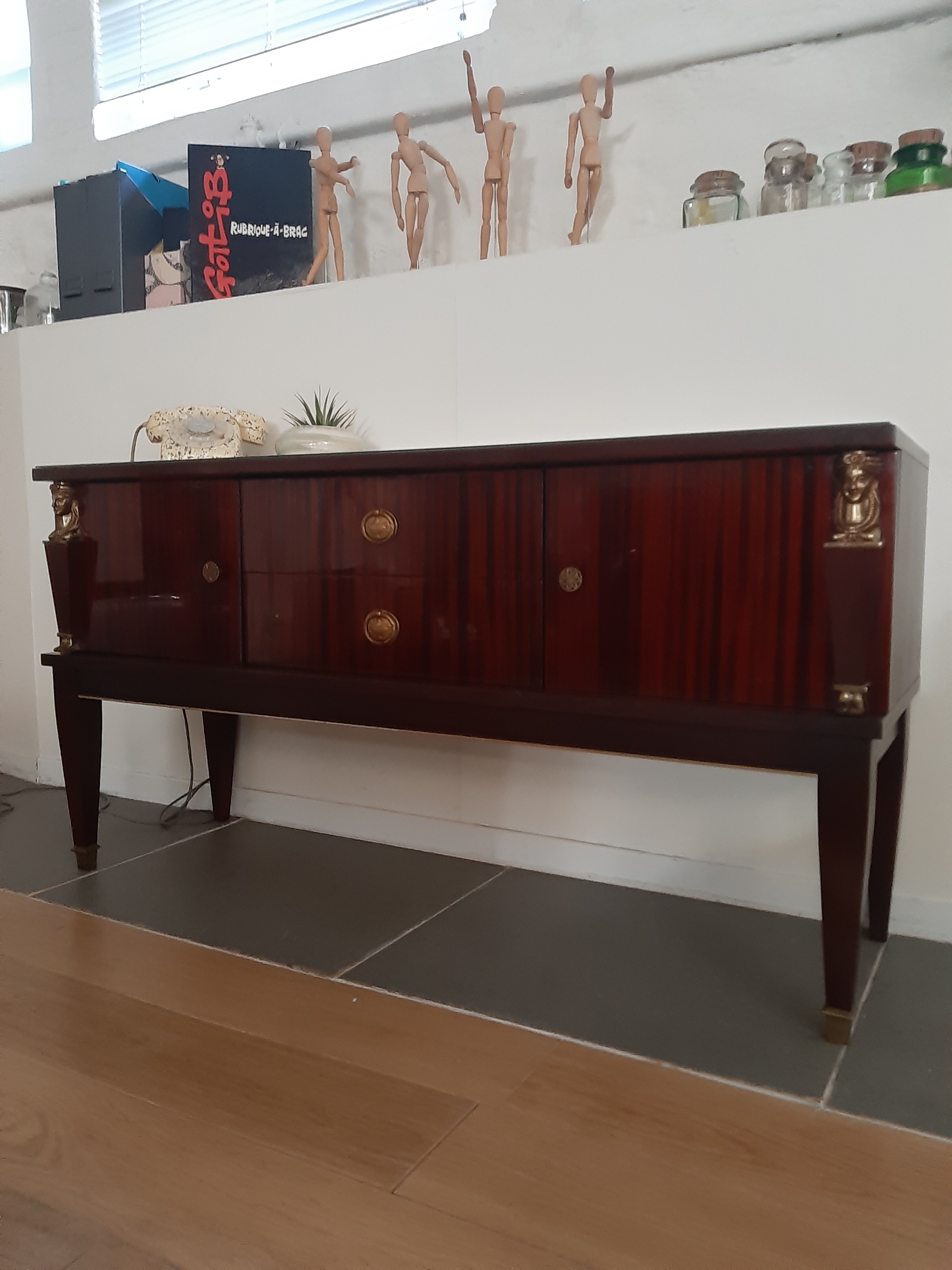 Buffet vintage 1965