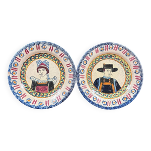 Paire d’assiettes henriot