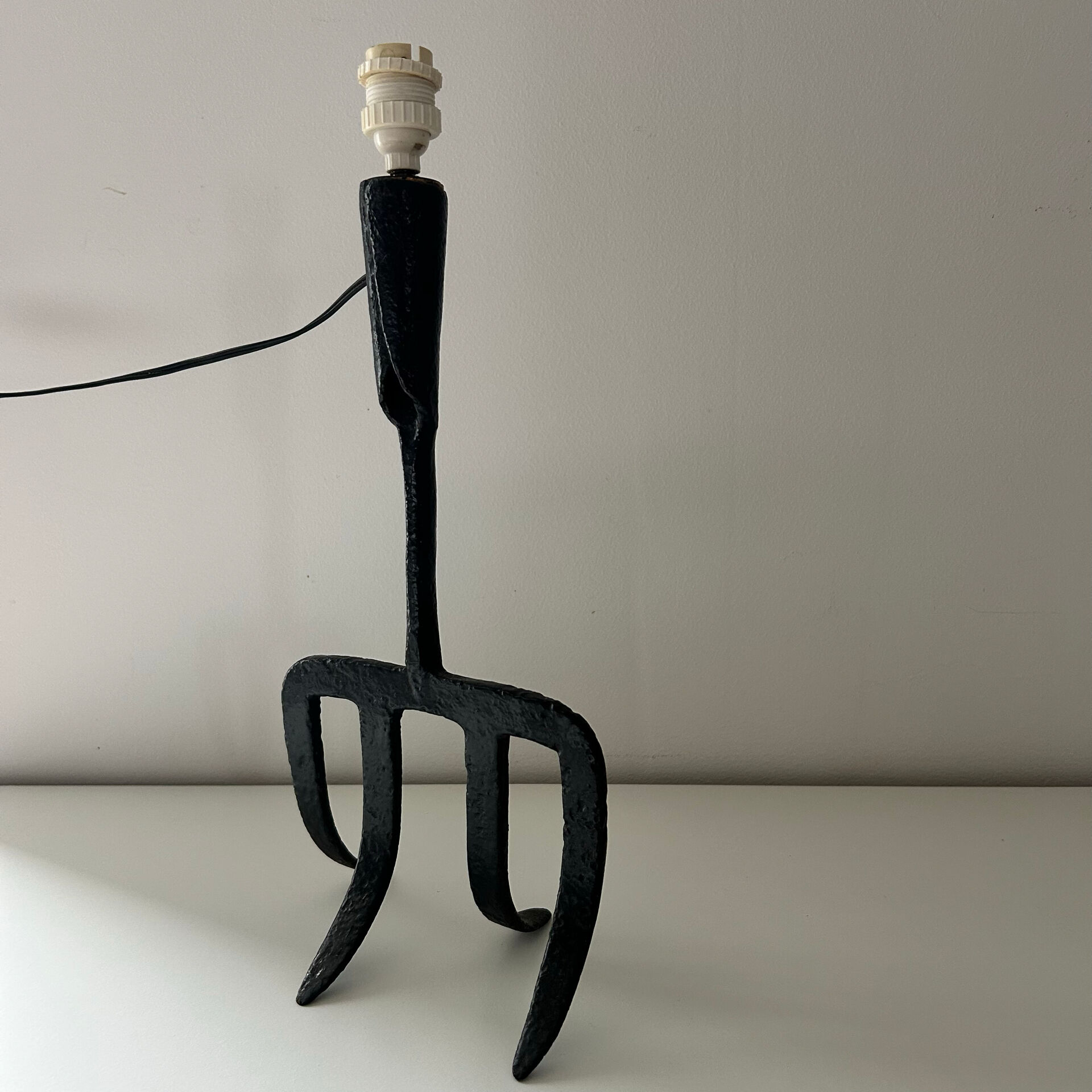 Brutalist sculpture lamp base