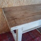 Farm table