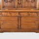 Banc coffre Gothique d'église en chêne sculpté, vers 1880