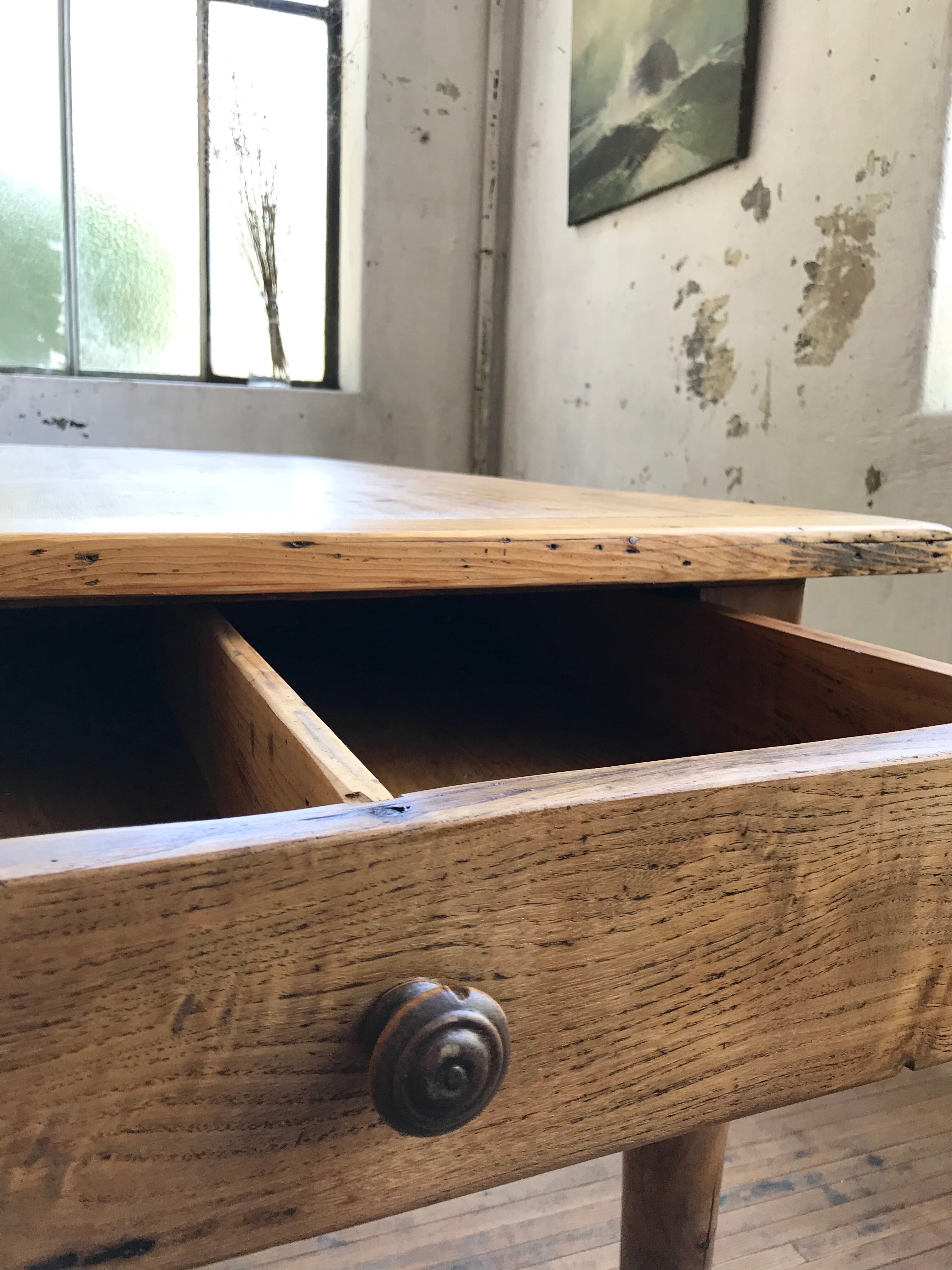 Turned legs farm table