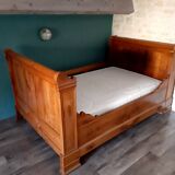 Roll bed