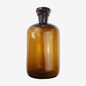 Former laboratory in amber glass bottle