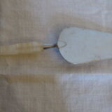 Mother-of-pearl handle pie shovel