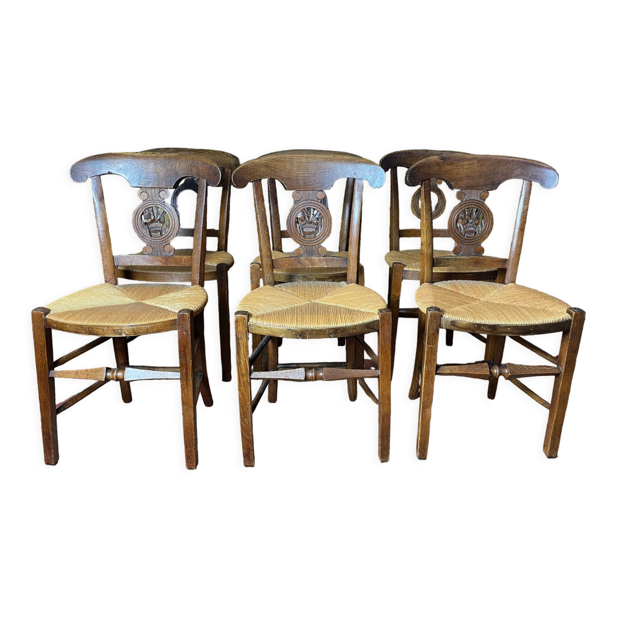 Suite de 6 chaises rustiques paillées  provençales