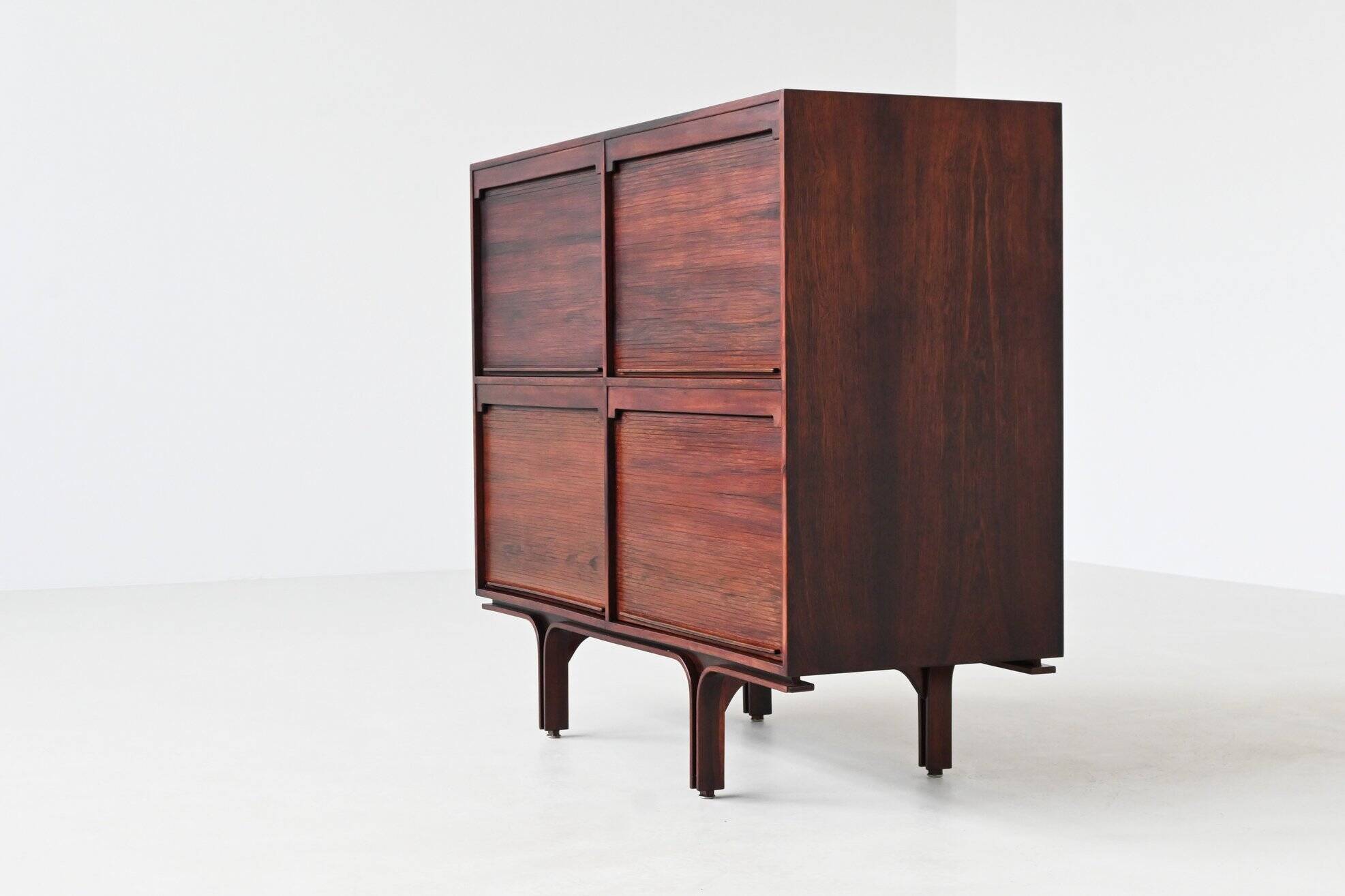 Meuble Gianfranco Frattini modèle 504 en palissandre Bernini Italie 1960