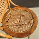 Chaise cannée en bois naturel