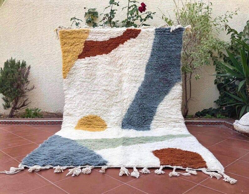 Colorful Berber Beni Ouraine rug, size 200 x 300 cm