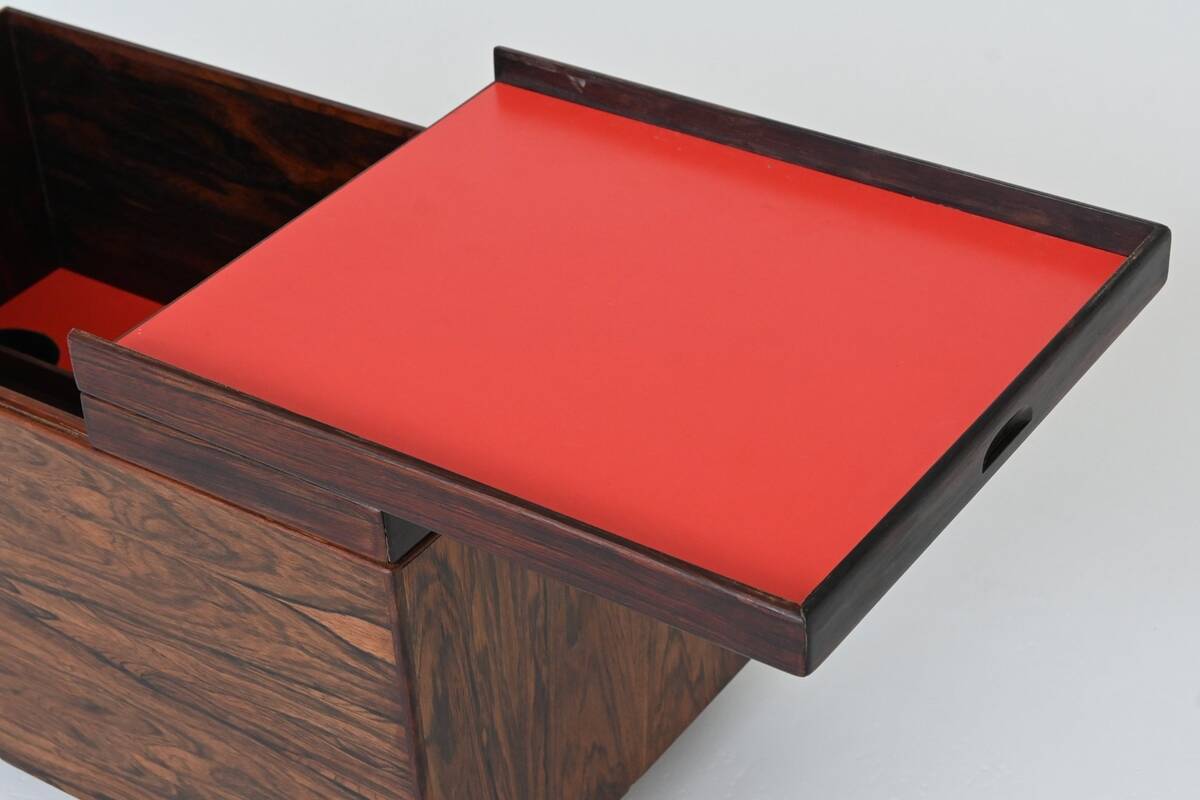 Poul Norreklit dry bar in rosewood Dyrlund Denmark 1960