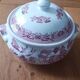 Vintage soup tureen in English earthenware Churchill Rosa pink Willow pattern.