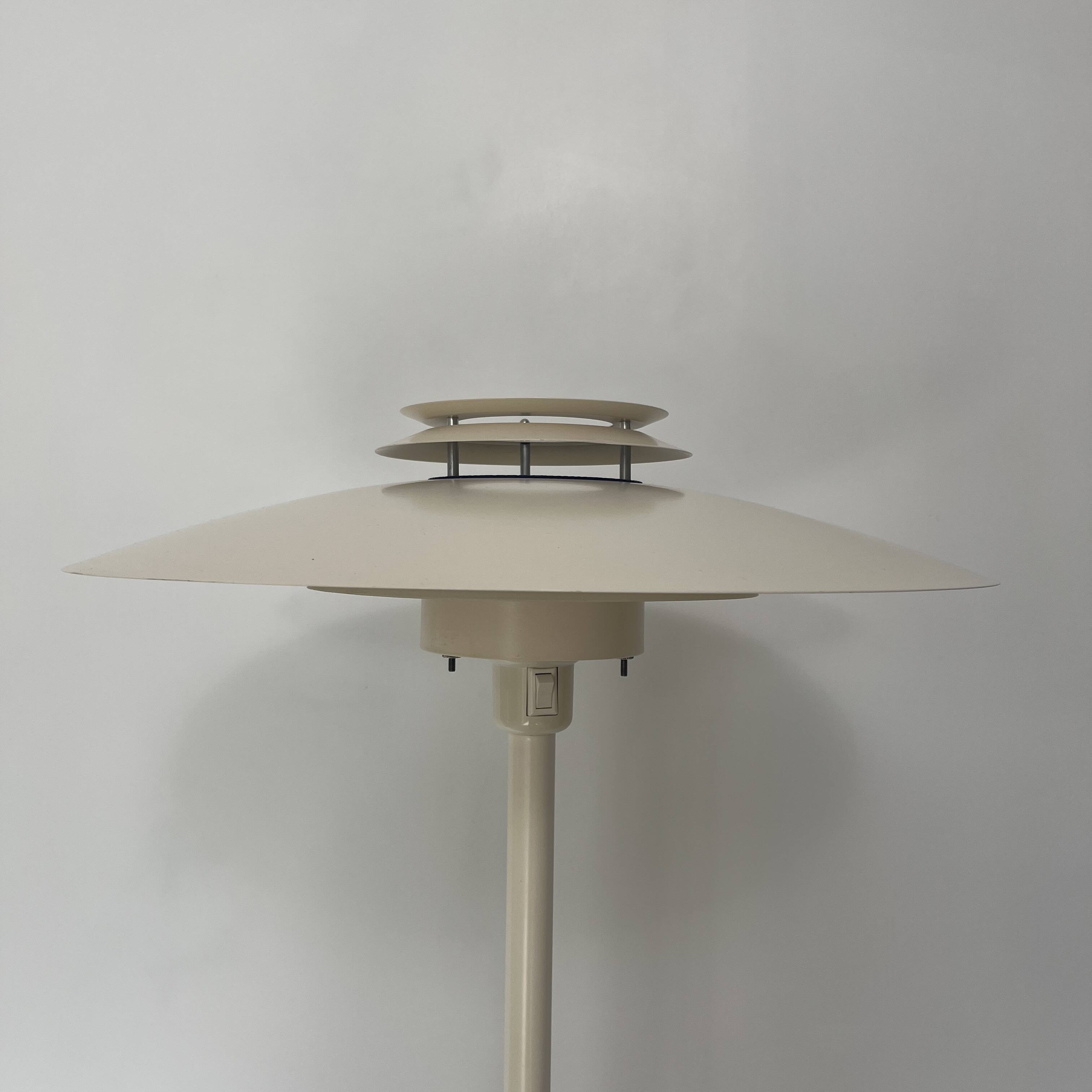 Danish floor lamp inspired by Poulsen Design Light A/S Eminent