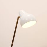 Original vintage Vilhelm Lauritzen VL38 table lamp for Louis Poulsen