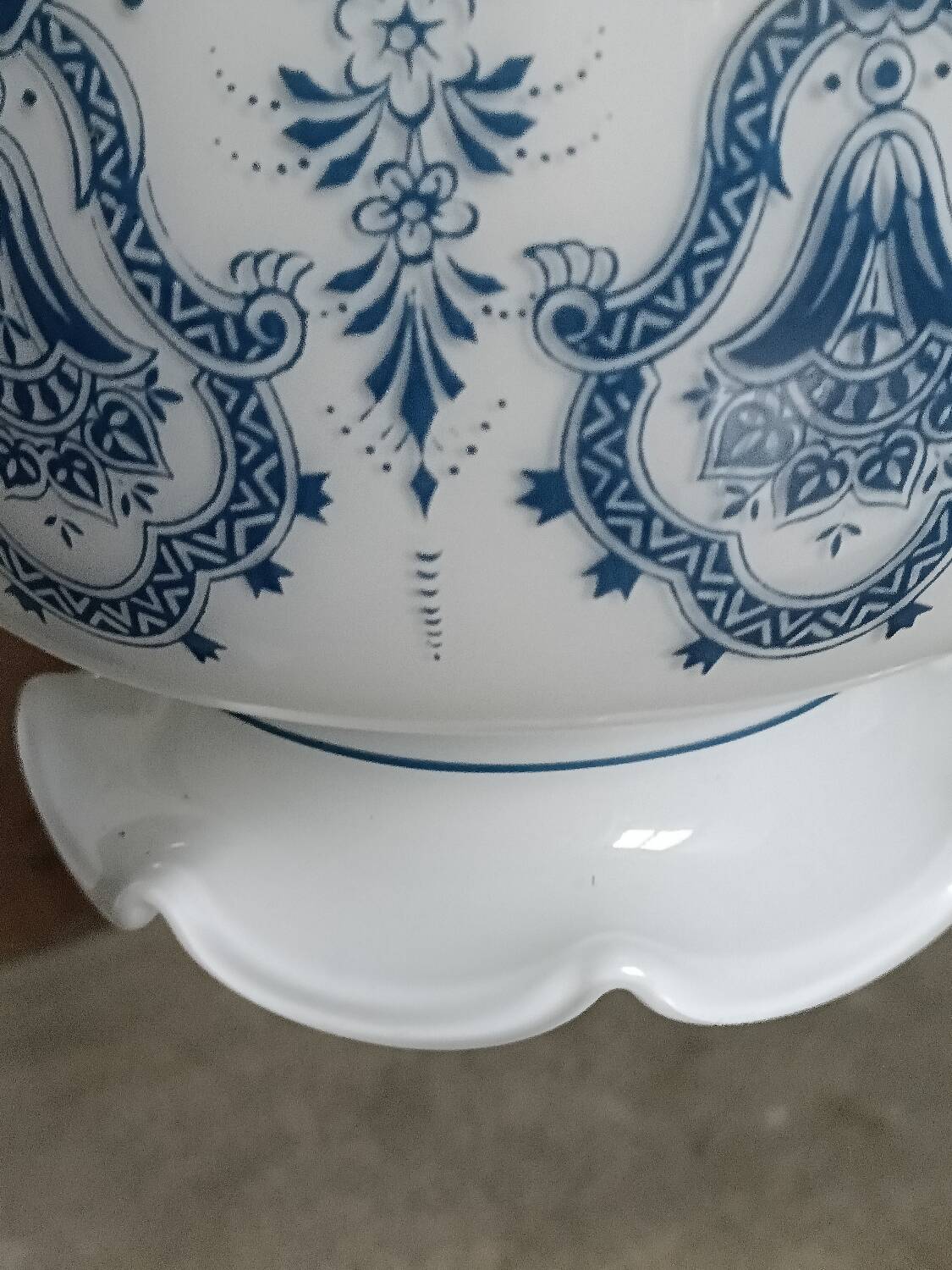 Opaline bath bomb/suspension