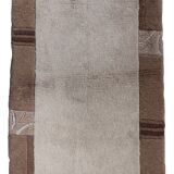 Tapis vintage tibétain Khaden fait main en laine – 64 x 124 cm  Années 1970