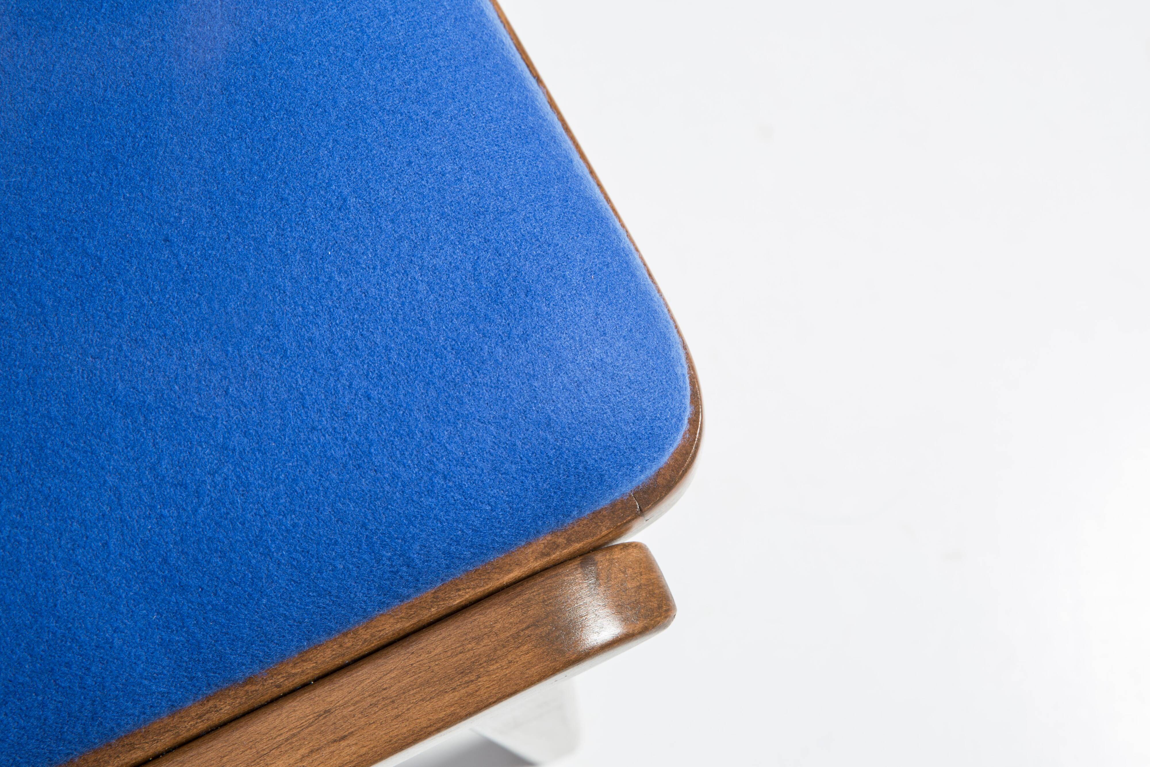 Bumerang Chair Mid-Century Modern, Royal Blue Wool, Poland, 1960s