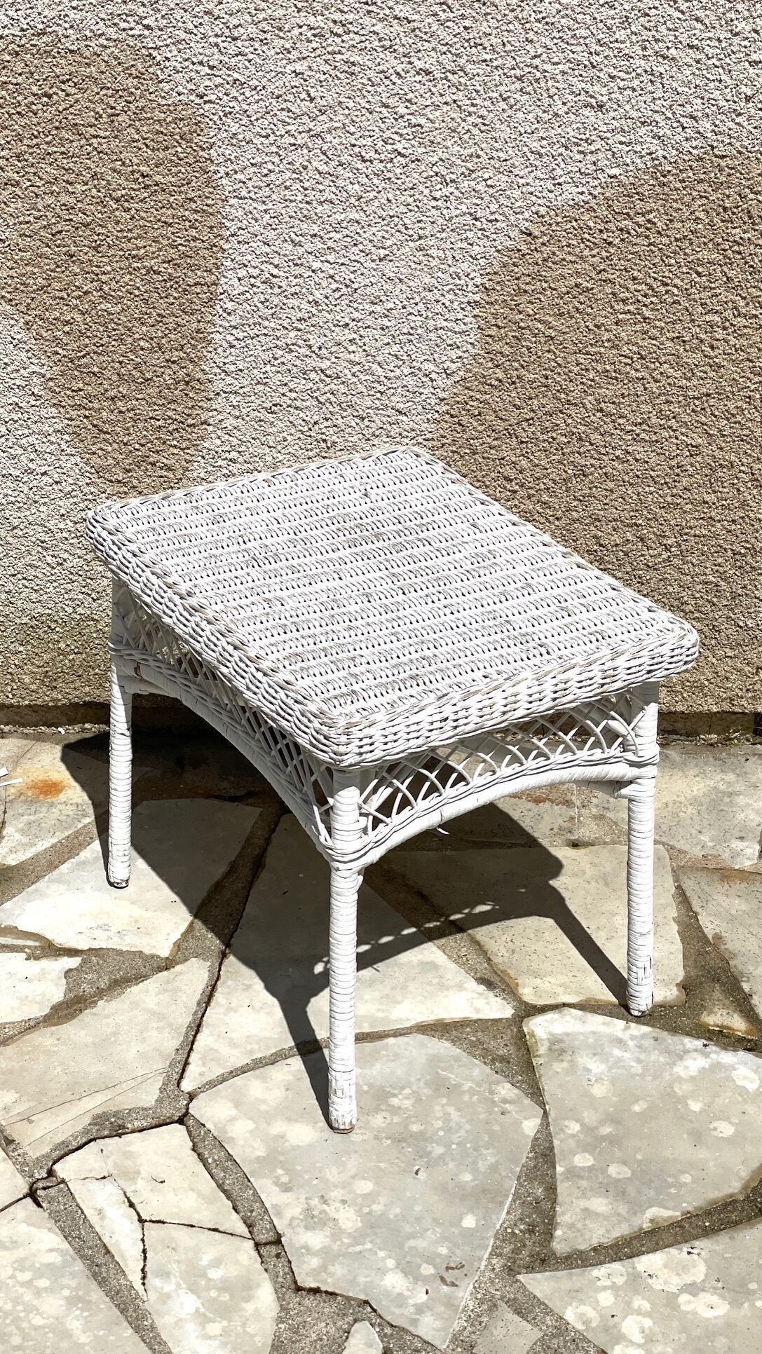 Table basse de jardin rotin vintage