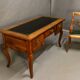 Bureau plat en merisier et son fauteuil