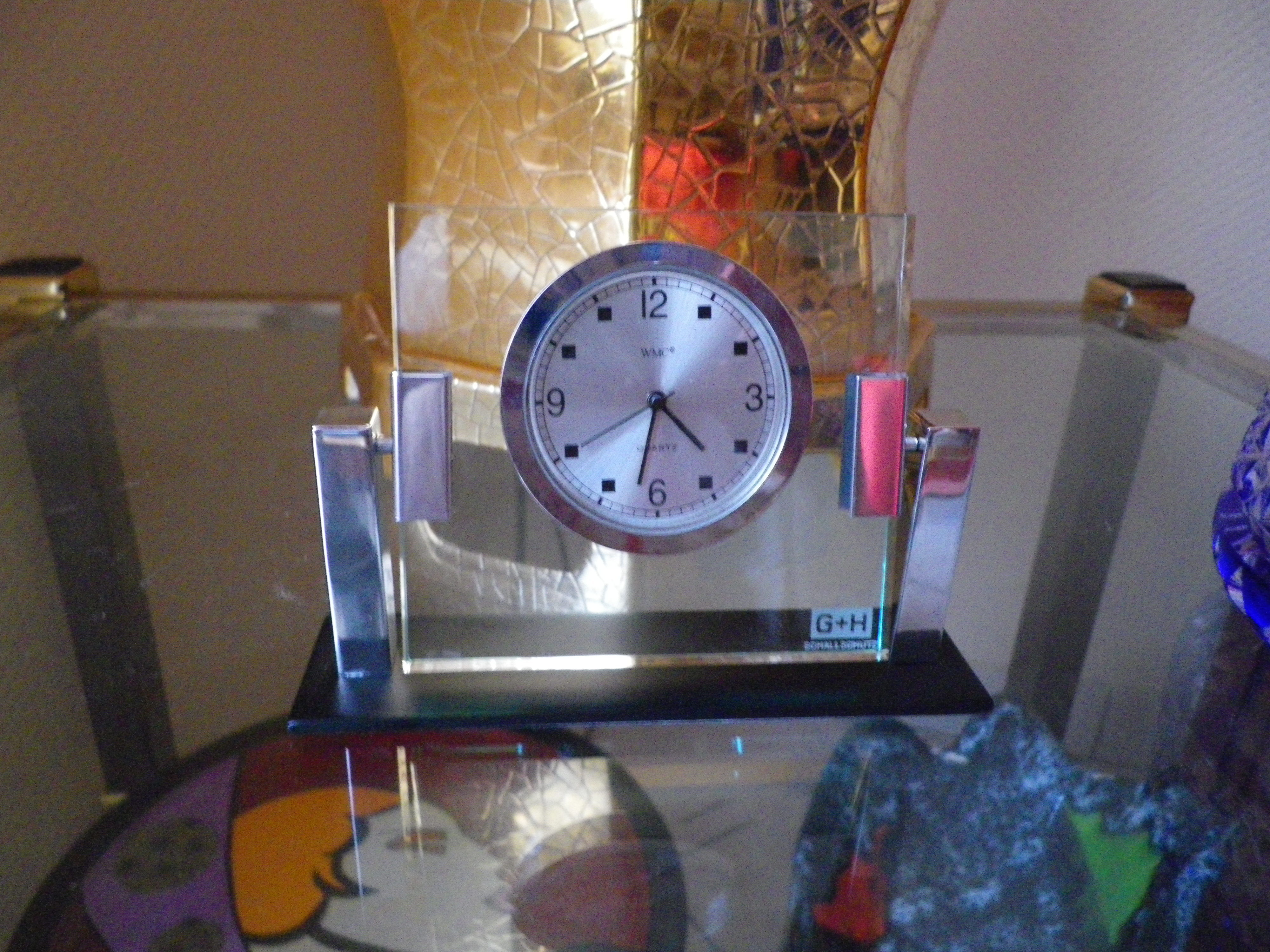 Quartz reclining clock, Swiss movement, WMC brand in its original cabinet