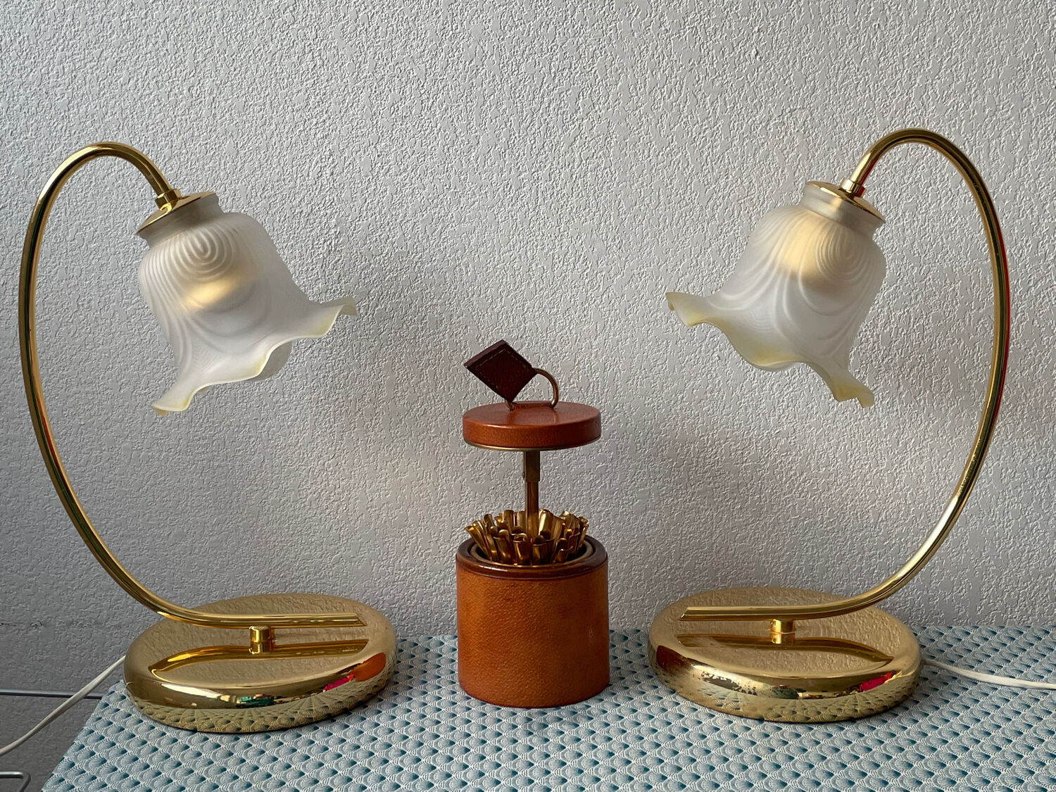 Pair of vintage 80s flower lamps