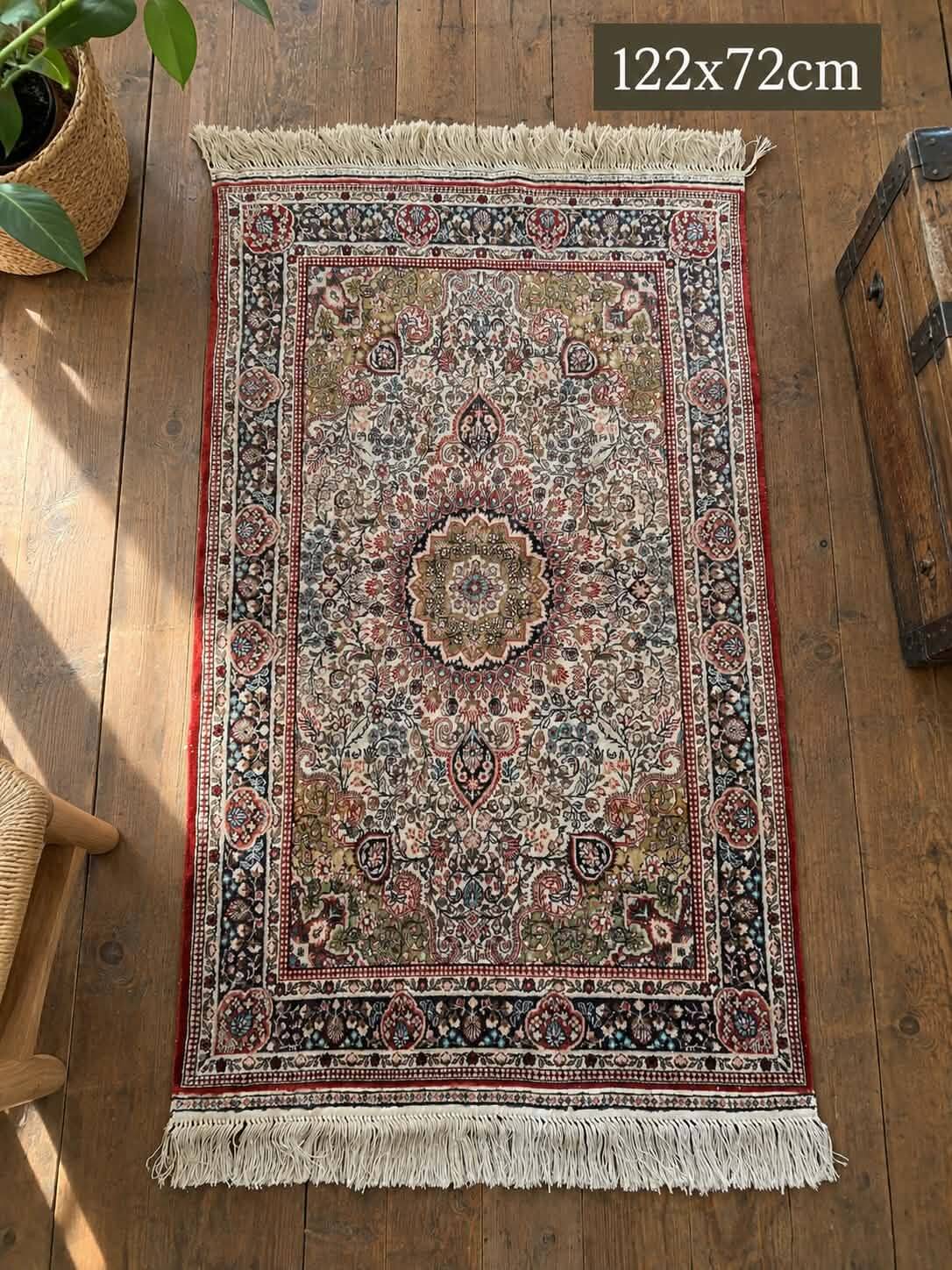 Chinese Hereke silk handmade carpet